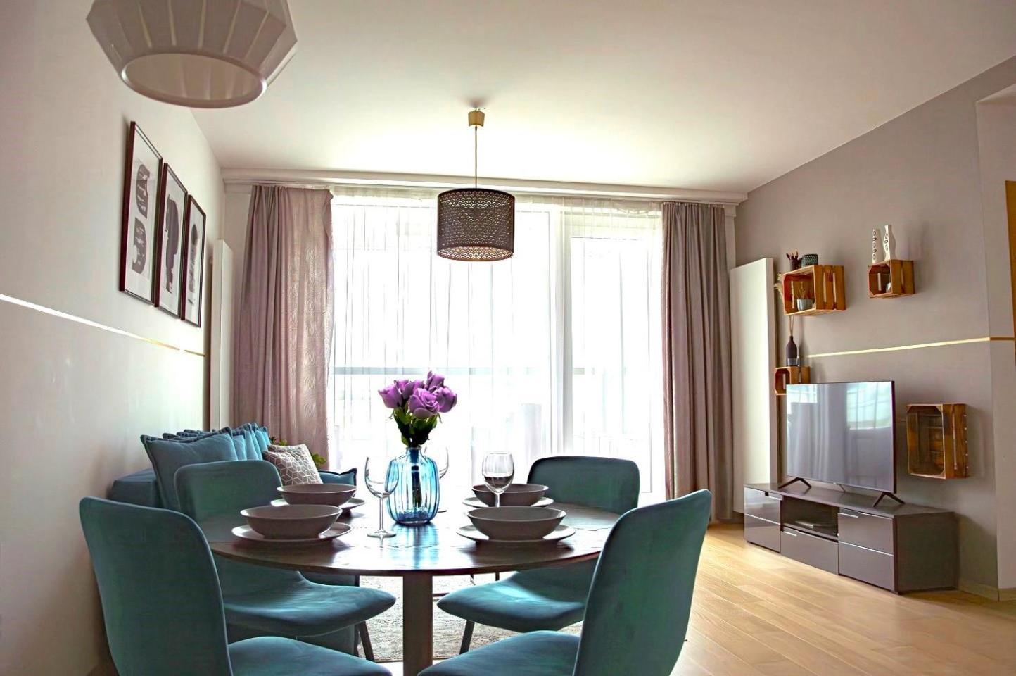 Stylish Getaway In Prime Bratislava Location - By The Danube And Old Town Apartment Exterior photo